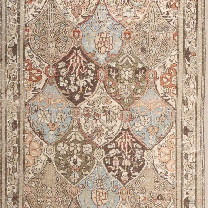 Antique Vintage Persian Bakhtiyari 10 x 3.6