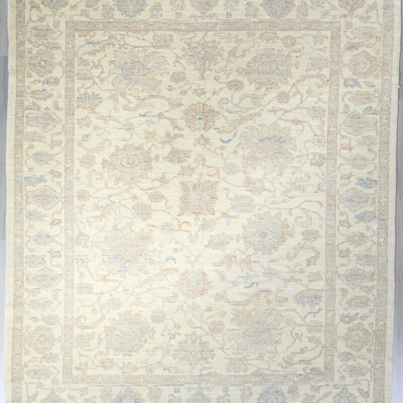 Fine  Sultanabad  10.2 x 8.7